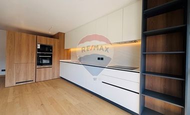 Vive en un edificio boutique en el Barrio El Golf