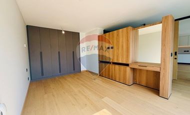 Vive en un edificio boutique en el Barrio El Golf