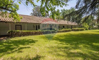 Casona Patronal  con hermoso parque
