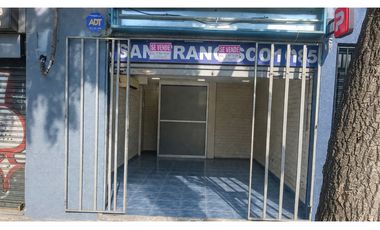Local Comercial  a Pasos de Metro Matta