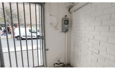 Local Comercial  a Pasos de Metro Matta