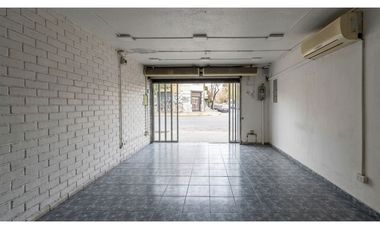 Local Comercial  a Pasos de Metro Matta