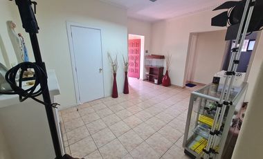 PROPIEDAD COMERCIAL 327 m² - ARRIENDO