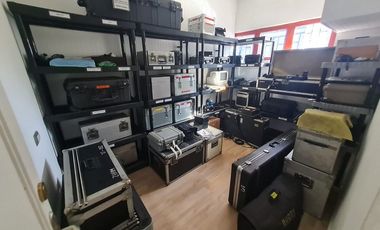 PROPIEDAD COMERCIAL 327 m² - ARRIENDO