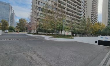 VENTA DE ESTACIONAMIENTO AV. MANQUEHUE NORTE 952