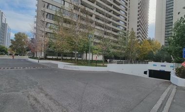 VENTA DE ESTACIONAMIENTO AV. MANQUEHUE NORTE 952