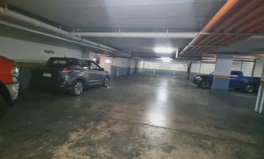 VENTA DE ESTACIONAMIENTO AV. MANQUEHUE NORTE 952
