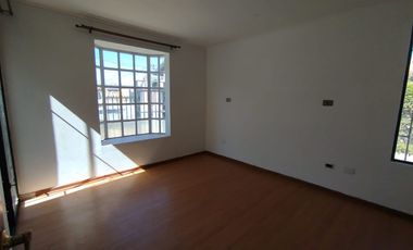 Arriendo Casa Villa Instituto Ingles 4D+3B+2E+B