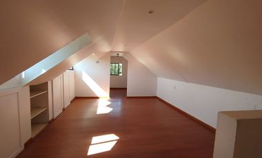 Arriendo Casa Villa Instituto Ingles 4D+3B+2E+B