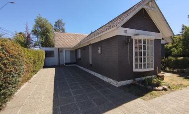 Arriendo Casa Villa Instituto Ingles 4D+3B+2E+B