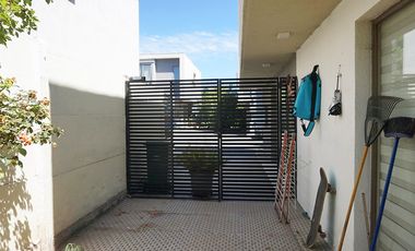 Townhouse condominio cerrado, La Florida