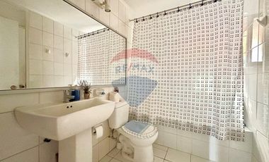 Casa 4D con gran terreno en Macul