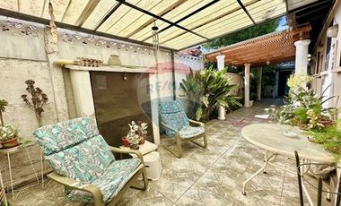 Casa 4D con gran terreno en Macul