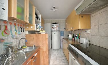 Casa 4D con gran terreno en Macul