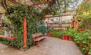 Hermosa casa en Villa Macul, minutos metro Quilin