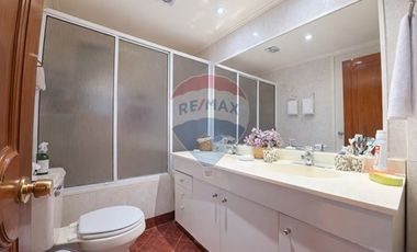 Hermosa Casa en Venta 3D+2B+3E+1B