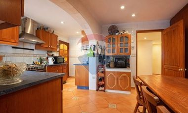 Hermosa Casa en Venta 3D+2B+3E+1B