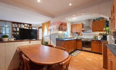 Hermosa Casa en Venta 3D+2B+3E+1B