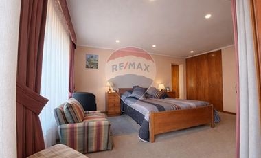 Hermosa Casa en Venta 3D+2B+3E+1B