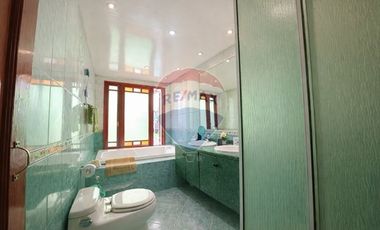 Hermosa Casa en Venta 3D+2B+3E+1B