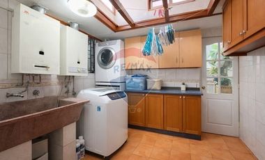 Hermosa Casa en Venta 3D+2B+3E+1B