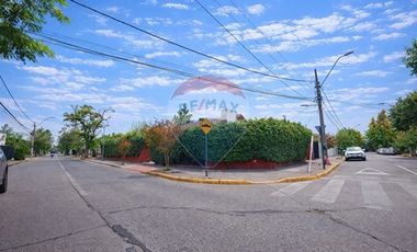 Hermosa Casa en Venta 3D+2B+3E+1B