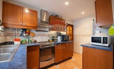 Hermosa Casa en Venta 3D+2B+3E+1B