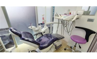 CLINICA DENTAL OPERATIVA A PASOS DE ESTORIL