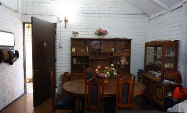 Casa pasaje cerrado a minutos Metro Quilín