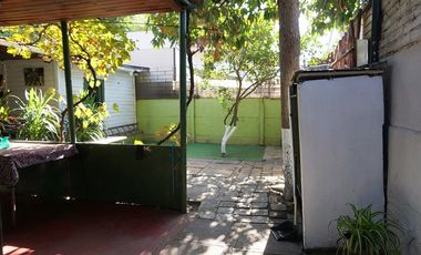 Casa pasaje cerrado a minutos Metro Quilín