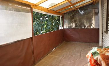 Casa pasaje cerrado a minutos Metro Quilín