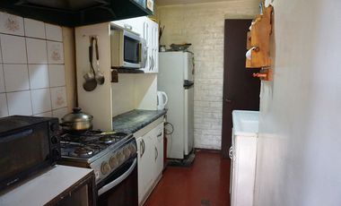 Casa pasaje cerrado a minutos Metro Quilín