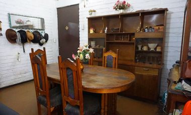 Casa pasaje cerrado a minutos Metro Quilín