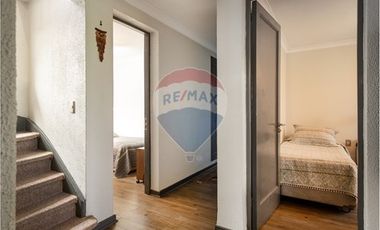 Casa de 185 Mts2/430 Mts2 Terreno / D. de Almagro