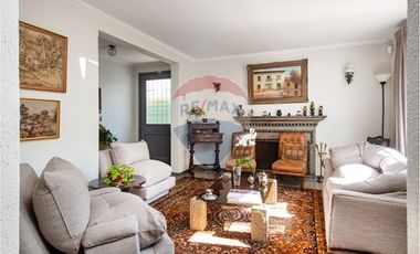 Casa de 185 Mts2/430 Mts2 Terreno / D. de Almagro