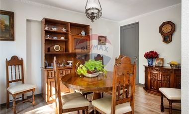 Casa de 185 Mts2/430 Mts2 Terreno / D. de Almagro