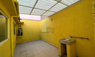 Casa sola en renta en San Sebastián, Toluca, México