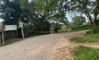 VENTA de CASA LOTE en GARZON