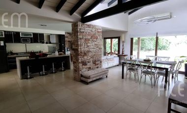 Casa en Alquiler ANUAL en El Ombú