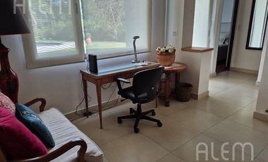 Casa en Alquiler ANUAL en El Ombú