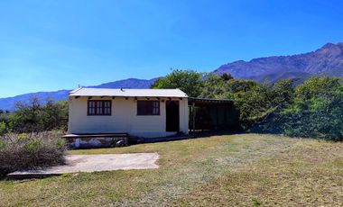 En Venta Casa de 1 dorm. grandes vistas y potencial de mojora. Bv. Los Olivares, Los Hornillos
