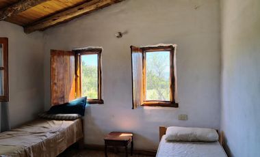 En Venta Casa de 1 dorm. grandes vistas y potencial de mojora. Bv. Los Olivares, Los Hornillos