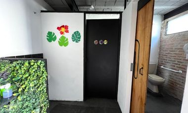 Excelente local con oficinas en alquiler, en Beccar.