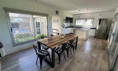 Venta Casa en Club Logaritmo, Ibarlucea – APTA CRÉDITO