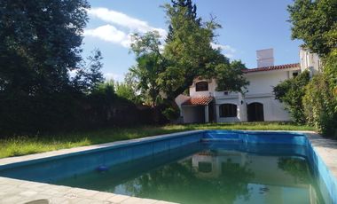 CERRO DE LAS ROSAS CASA EN ALQUILER