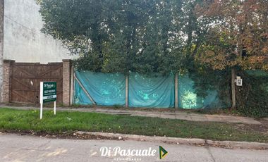 Venta Terreno de 450 m2 con Pileta y Porton - La Reja Norte