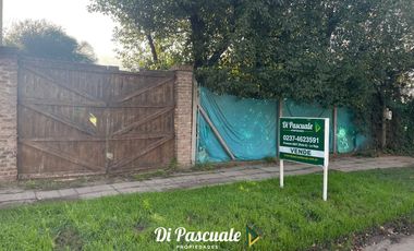 Venta Terreno de 450 m2 con Pileta y Porton - La Reja Norte