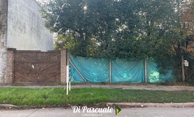 Venta Terreno de 450 m2 con Pileta y Porton - La Reja Norte