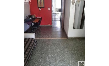 Casa en Temperley Este - Escucha Ofertas