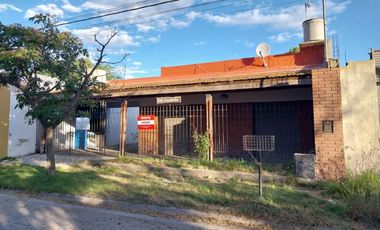 Casa en venta en Calle 6 del Balneario El Condor